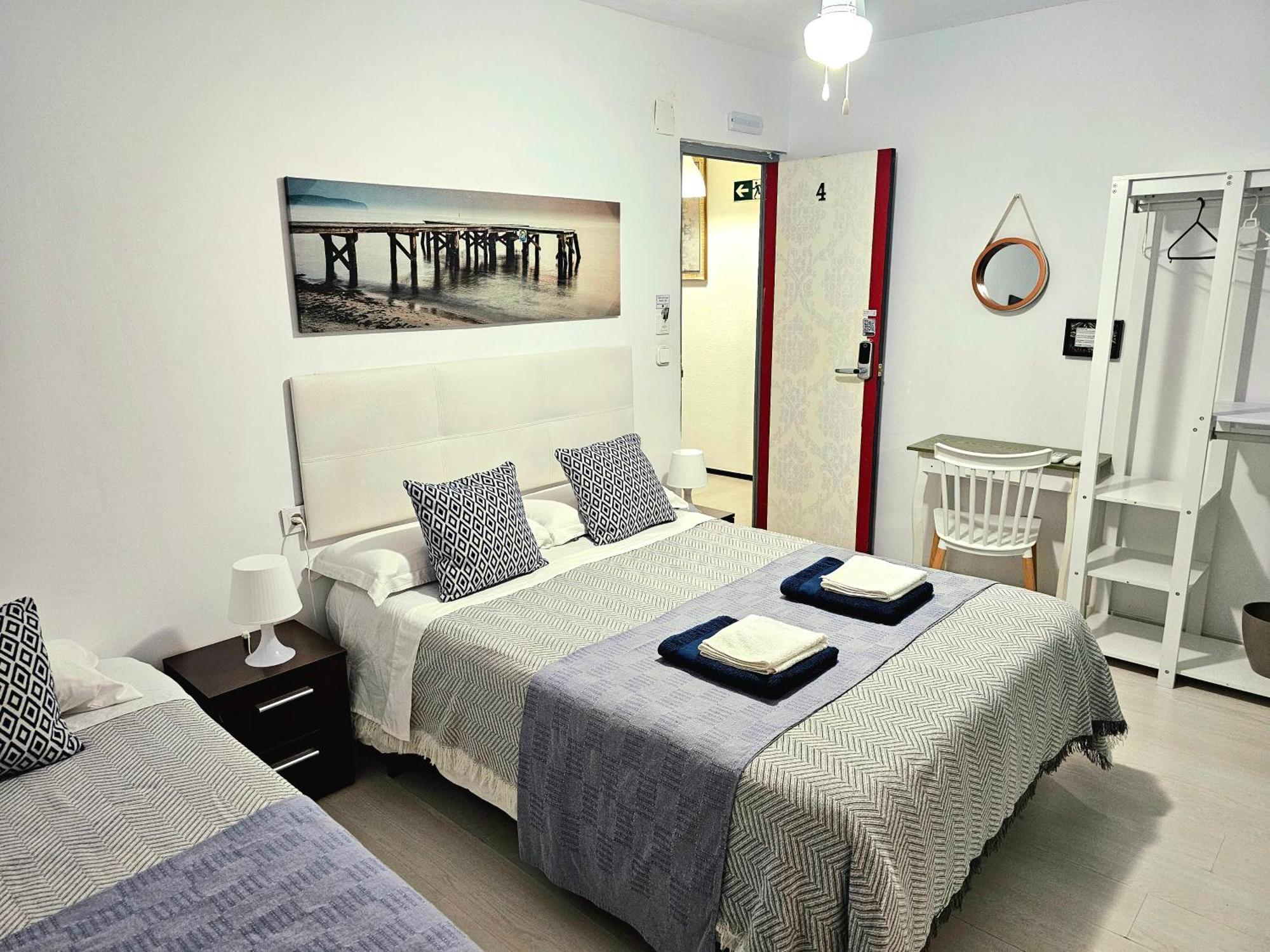 Centric Rooms Mercado Alicante Esterno foto